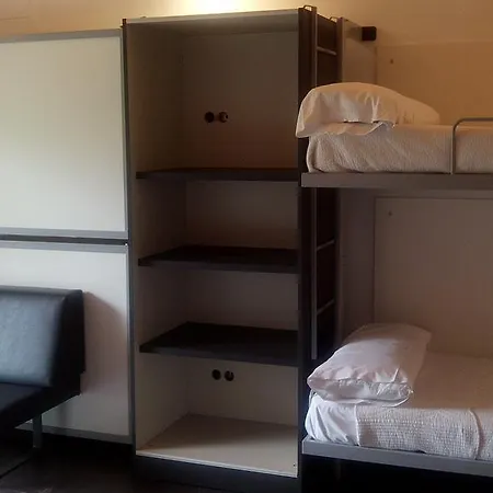 אכסניה Albergue/auberge Ulia Youth