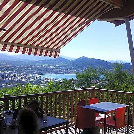 Hostal Albergue/auberge Ulia Youth