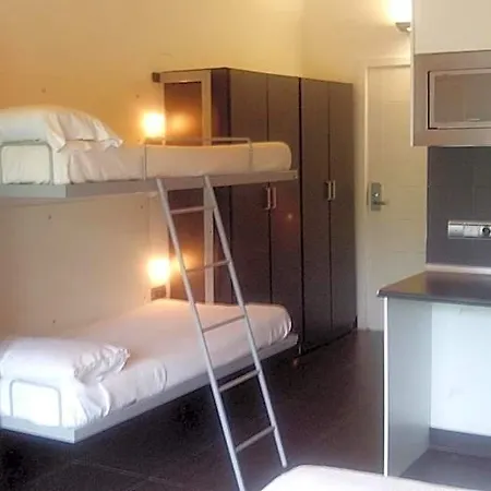 Albergue/auberge Ulia Youth *