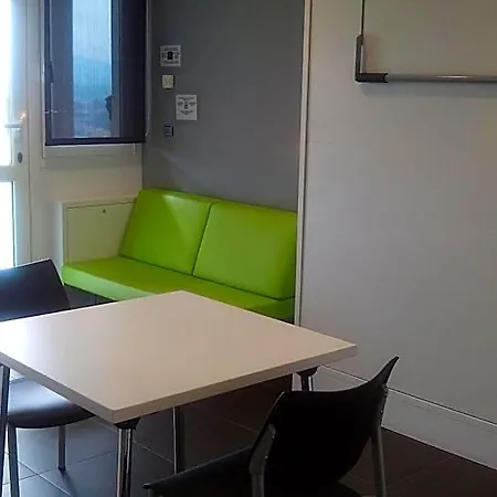 Hostal Albergue/auberge Ulia Youth