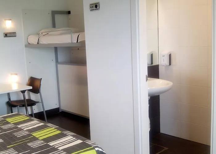 Albergue/auberge Ulia Youth * سان سيباستيان